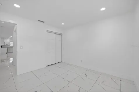 1864 Paradise Lane Clearwater FL 33756