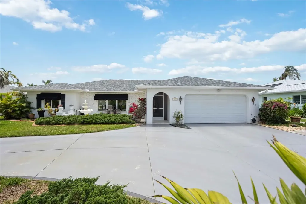 965 E Gondola Drive Venice FL 34293