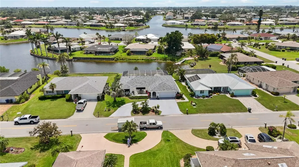 965 E Gondola Drive Venice FL 34293