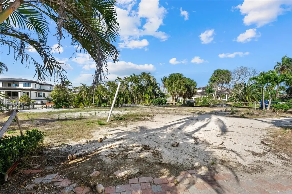 5448 Azure Way Sarasota FL 34242
