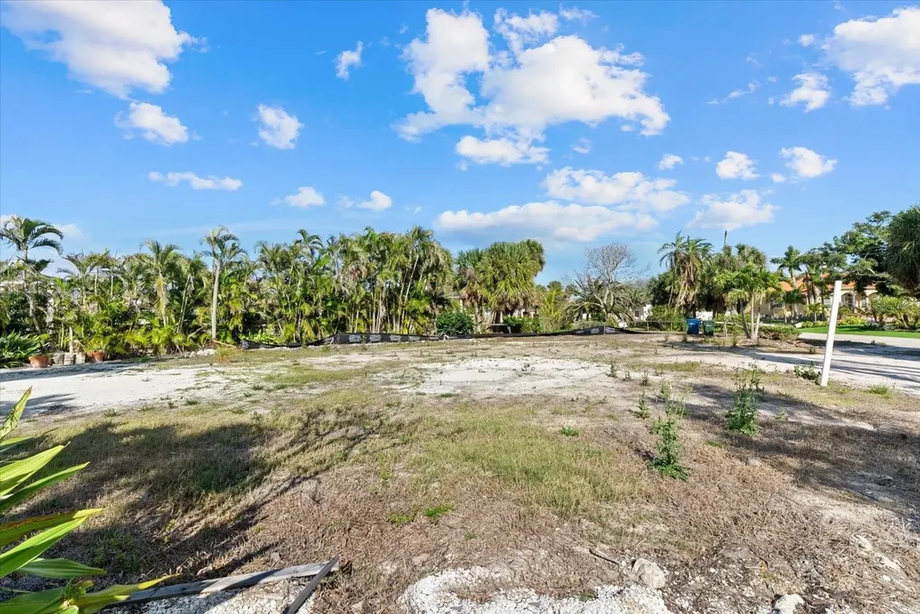5448 Azure Way Sarasota FL 34242