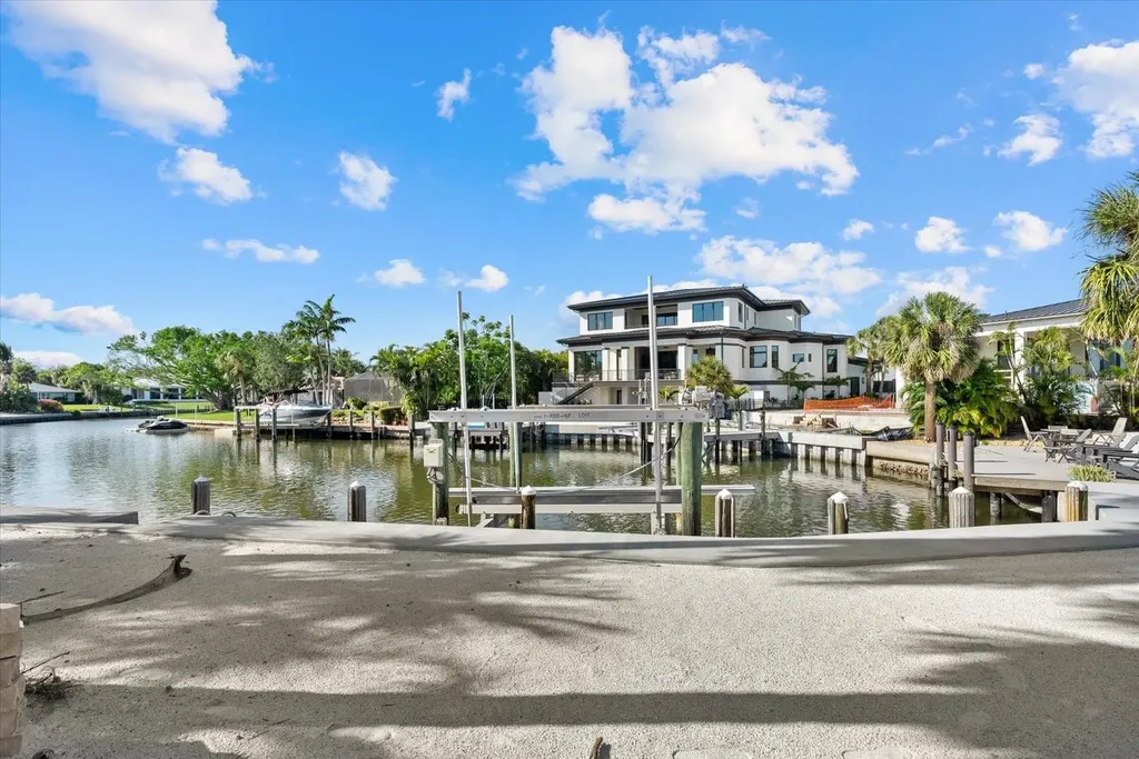 5448 Azure Way Sarasota FL 34242