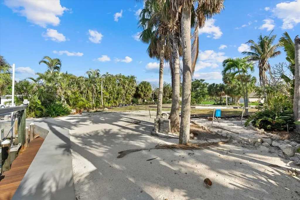 5448 Azure Way Sarasota FL 34242