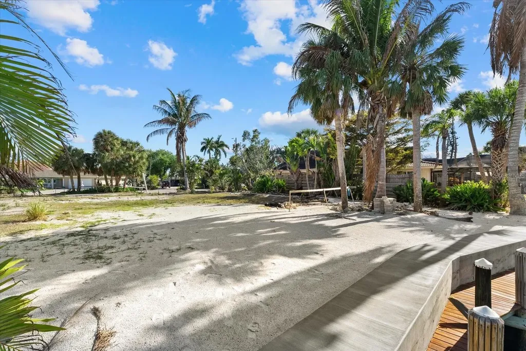 5448 Azure Way Sarasota FL 34242