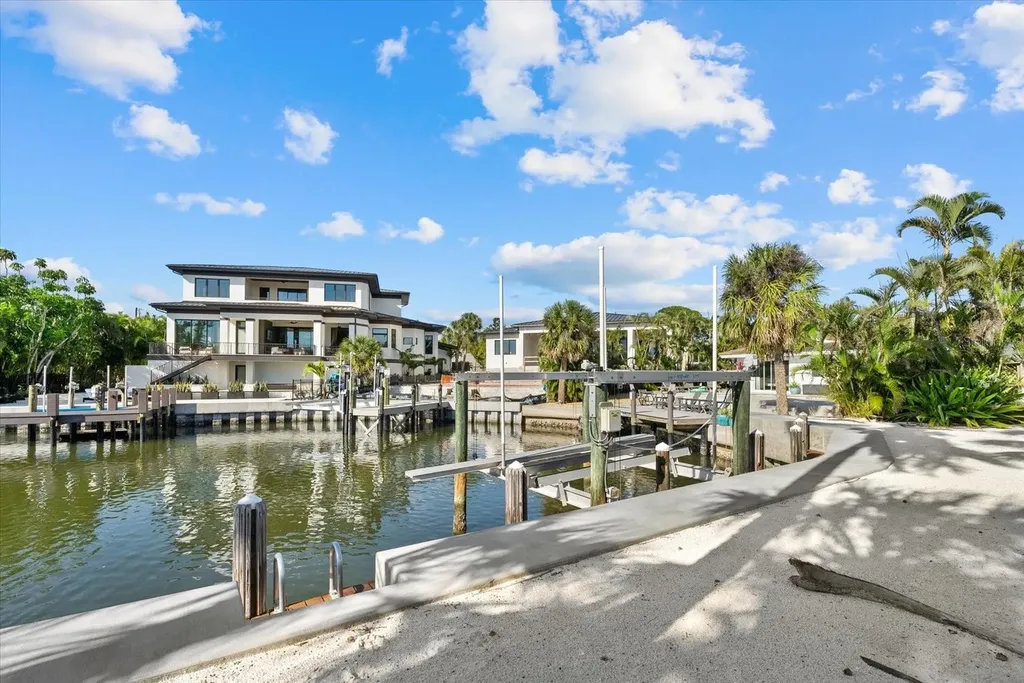 5448 Azure Way Sarasota FL 34242