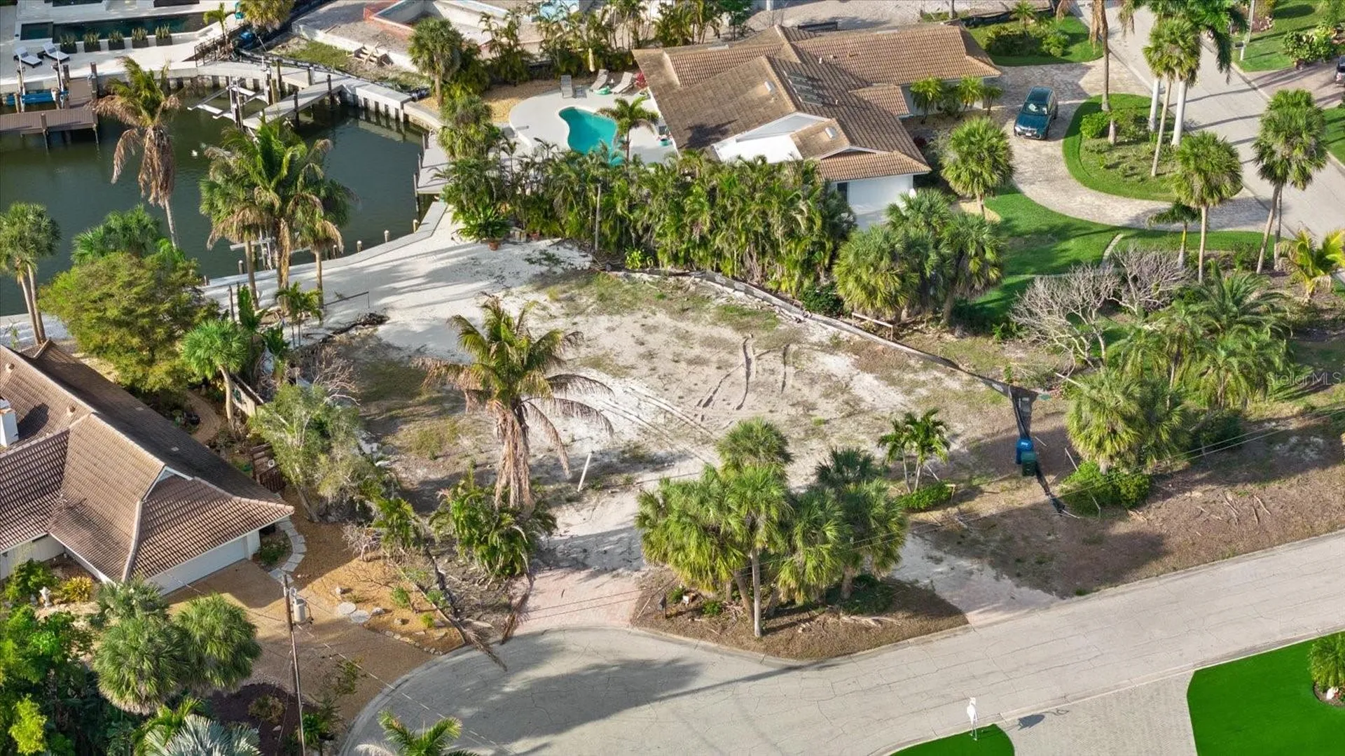 5448 Azure Way Sarasota FL 34242