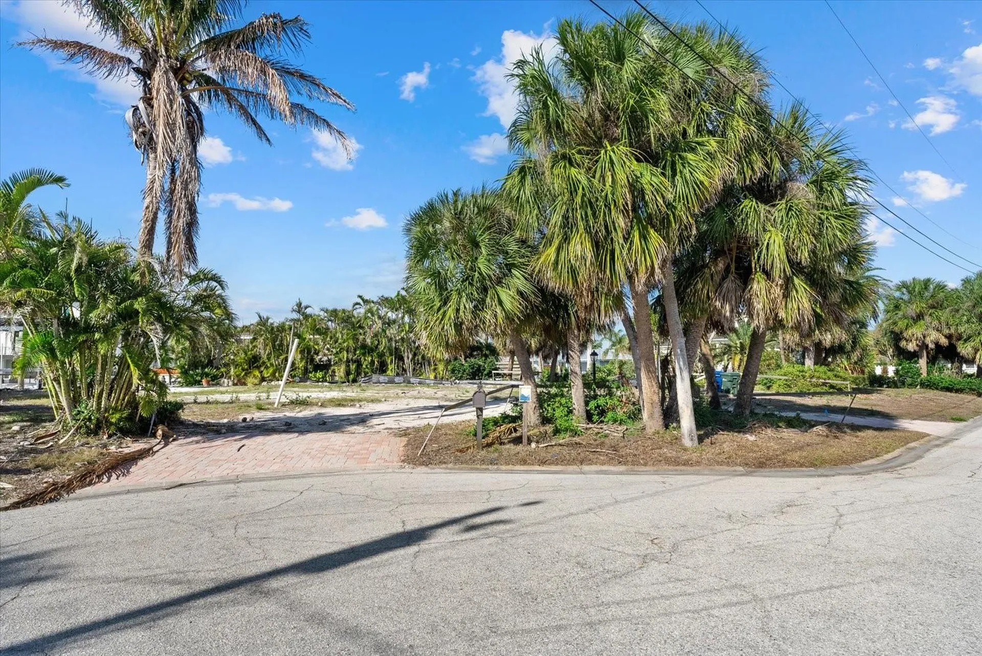 5448 Azure Way Sarasota FL 34242
