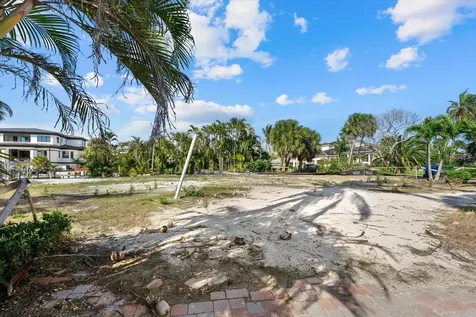 5448 Azure Way Sarasota FL 34242