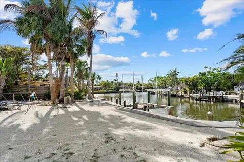 5448 Azure Way Sarasota FL 34242