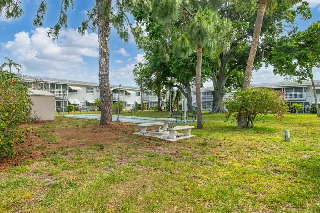 1553 Pleasant Road Bradenton FL 34207