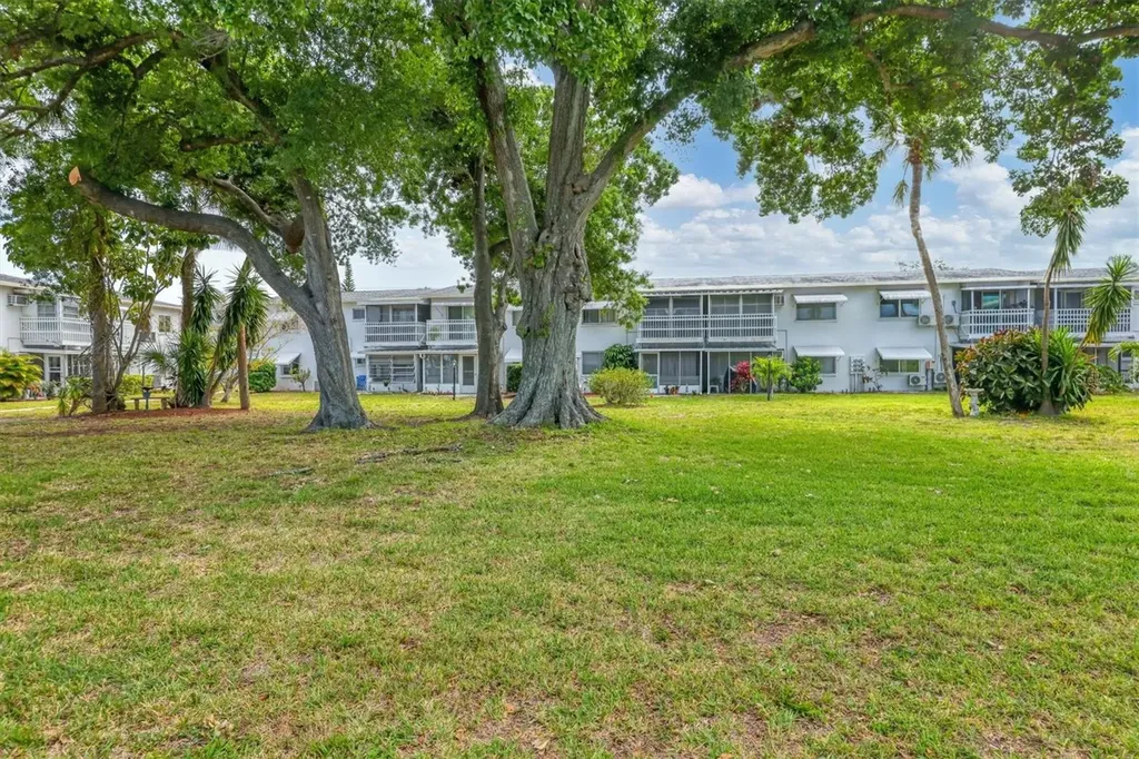 1553 Pleasant Road Bradenton FL 34207