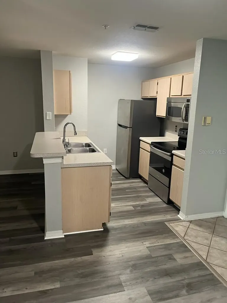 5467 Vineland Road Orlando FL 32811