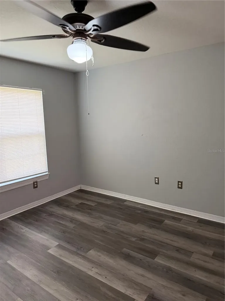 5467 Vineland Road Orlando FL 32811