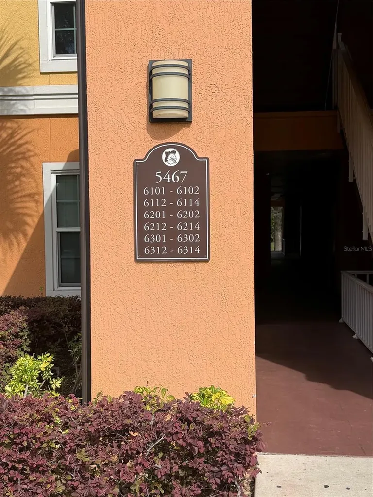 5467 Vineland Road Orlando FL 32811