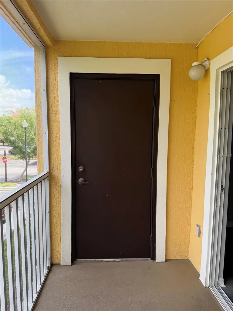 5467 Vineland Road Orlando FL 32811