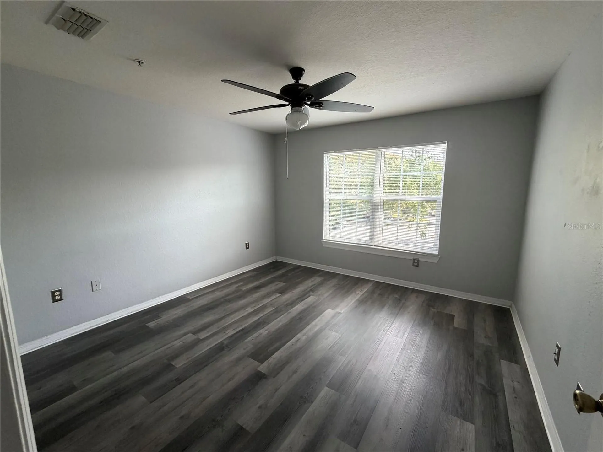 5467 Vineland Road Orlando FL 32811