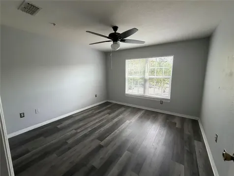 5467 Vineland Road Orlando FL 32811