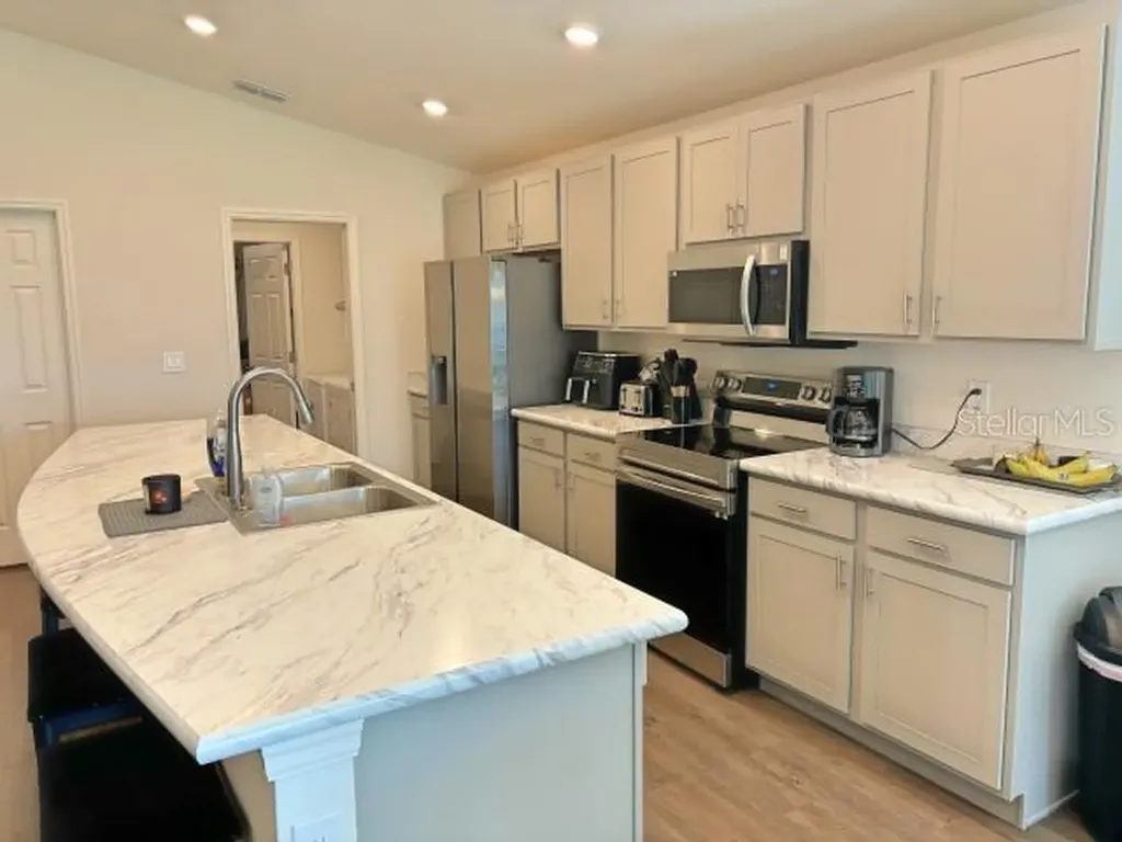 737 Daphne Drive Polk City FL 33868