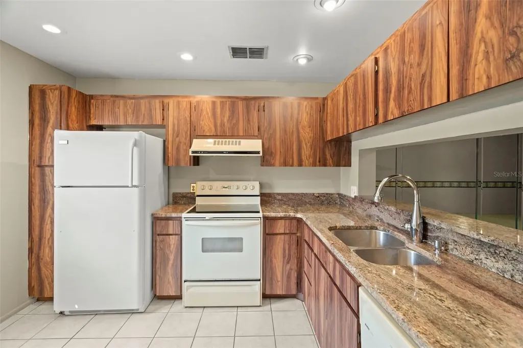5265 E Bay Drive Clearwater FL 33764