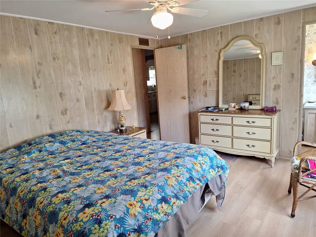 Tarpon Springs FL 34689