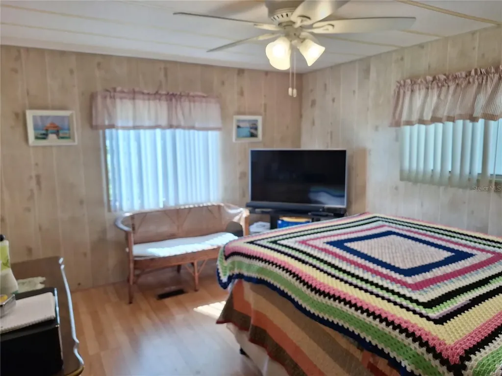 Tarpon Springs FL 34689