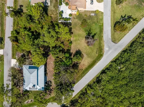Cumberland Road Venice FL 34293