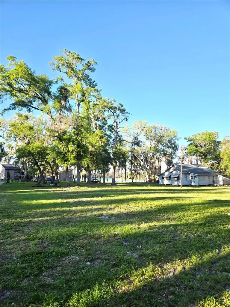 Debuel Road Lutz FL 33549