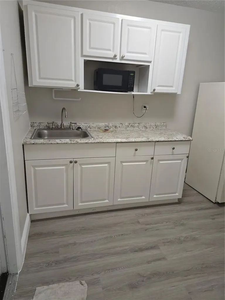2538 W Hiawatha Street Tampa FL 33614