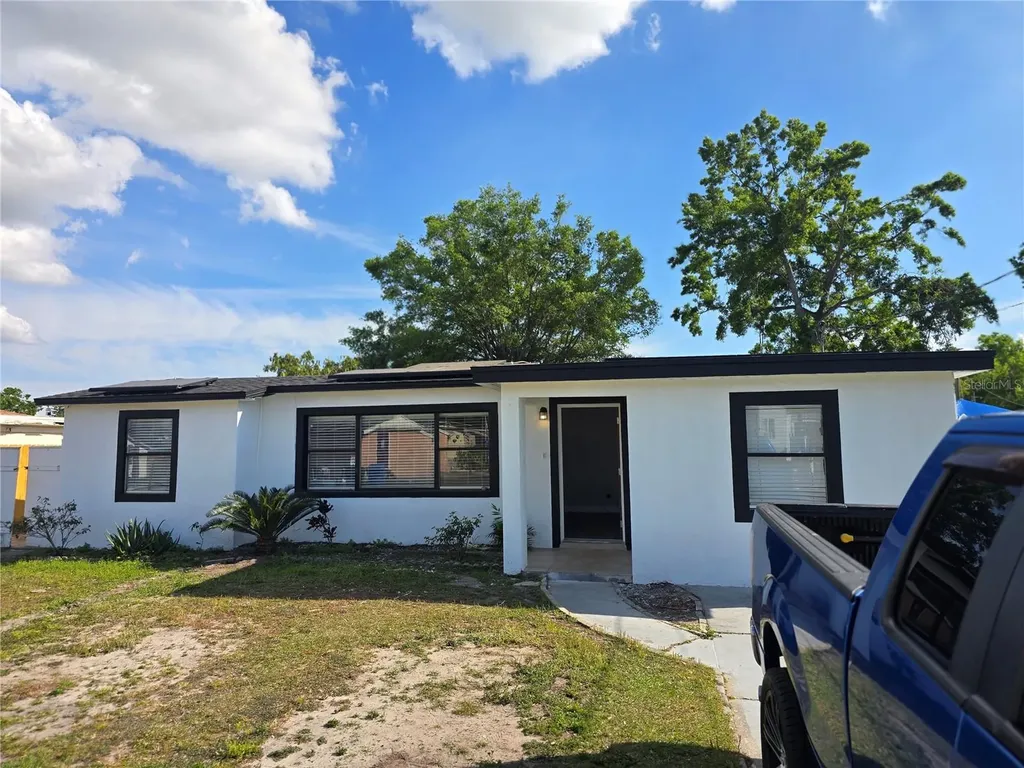 2538 W Hiawatha Street Tampa FL 33614
