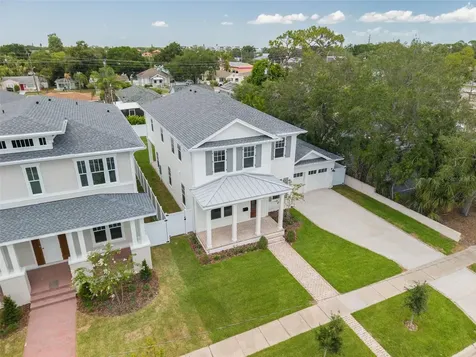 441 47th Avenue N St Petersburg FL 33703
