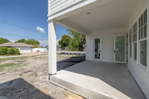 441 47th Avenue N St Petersburg FL 33703