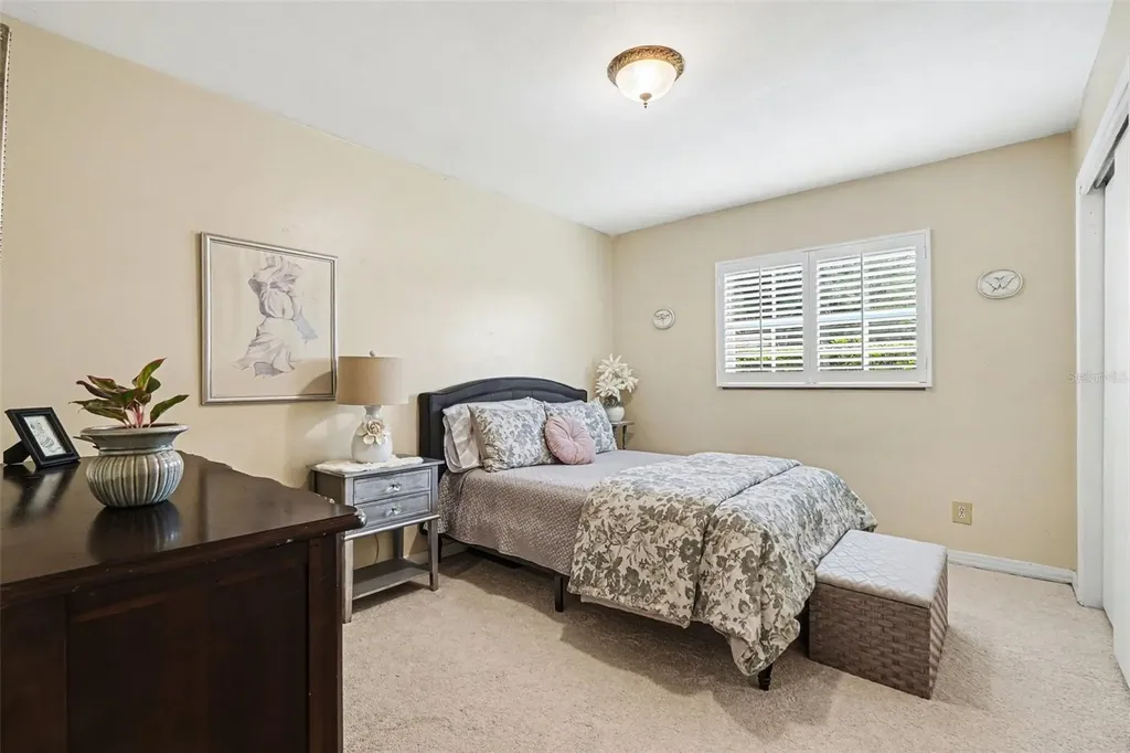15402 Lake Magdalene Boulevard Tampa FL 33613