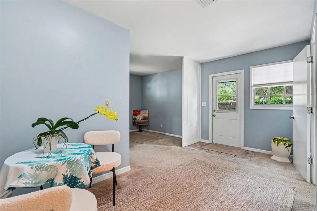 15402 Lake Magdalene Boulevard Tampa FL 33613