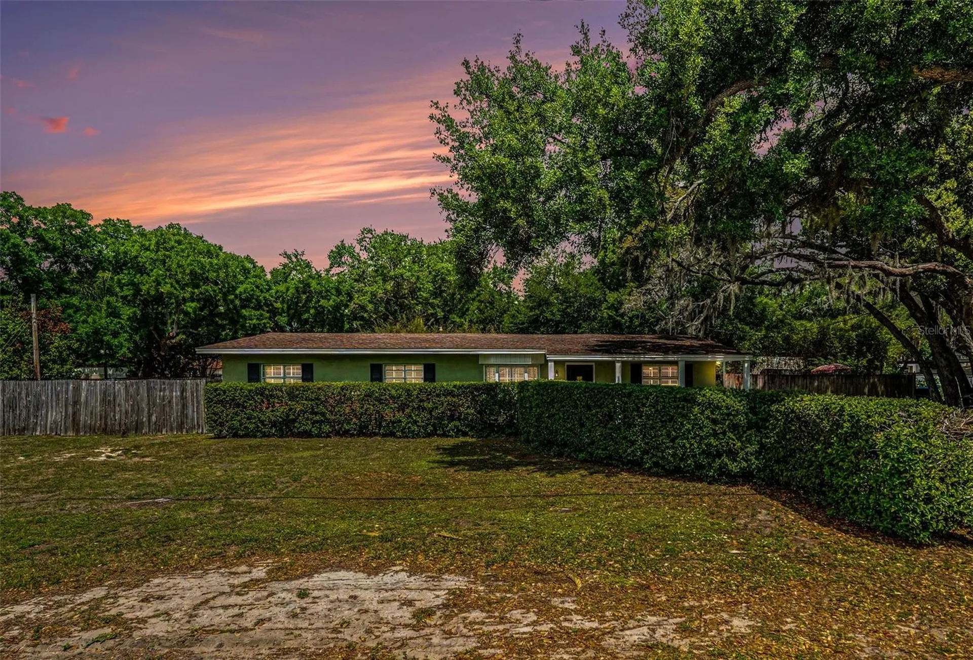 15402 Lake Magdalene Boulevard Tampa FL 33613