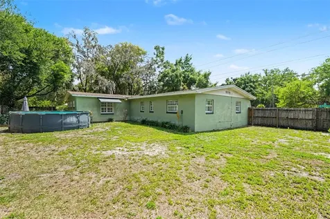 15402 Lake Magdalene Boulevard Tampa FL 33613