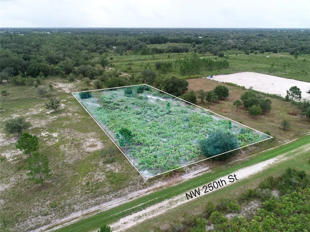 18235 NW 250th Street Okeechobee FL 34972