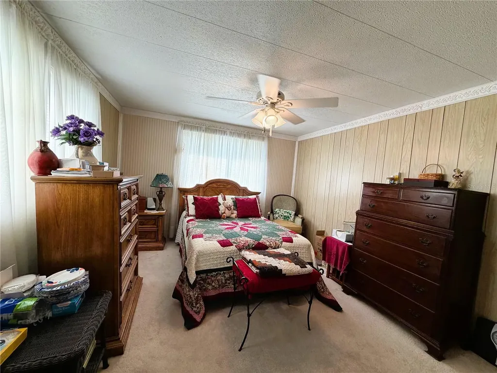 121 Azalea Trail Leesburg FL 34748