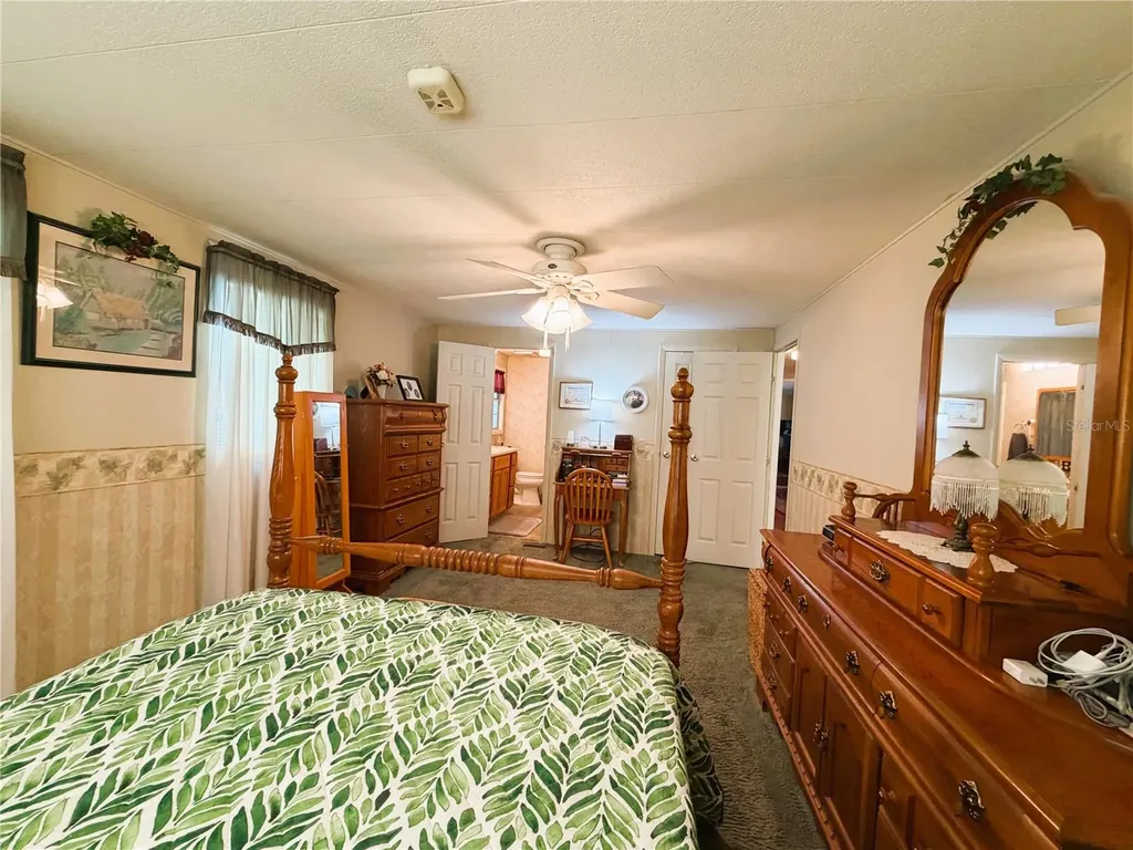 121 Azalea Trail Leesburg FL 34748