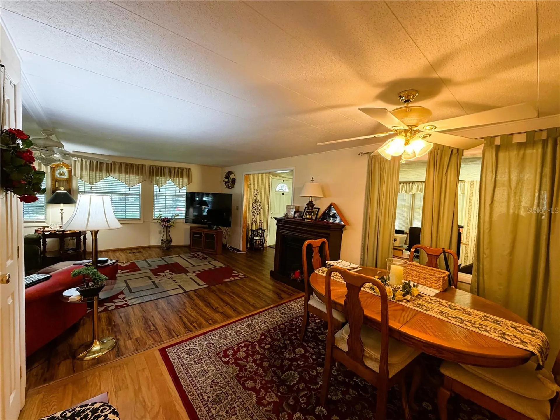 121 Azalea Trail Leesburg FL 34748