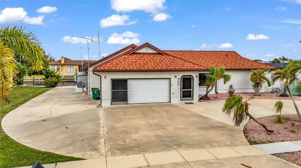 238 Fry Terrace SE Port Charlotte FL 33952