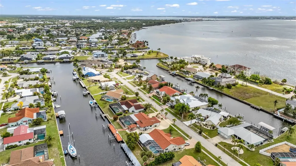 238 Fry Terrace SE Port Charlotte FL 33952