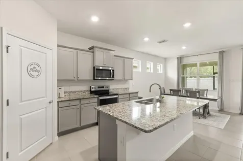 8324 Wheat Stone Drive Zephyrhills FL 33540