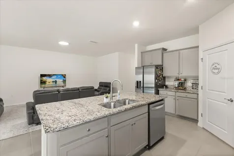 8324 Wheat Stone Drive Zephyrhills FL 33540