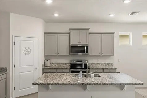 8324 Wheat Stone Drive Zephyrhills FL 33540