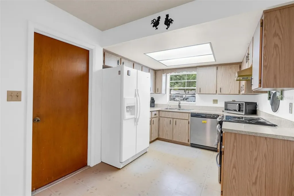 805 E 11th Avenue New Smyrna Beach FL 32169
