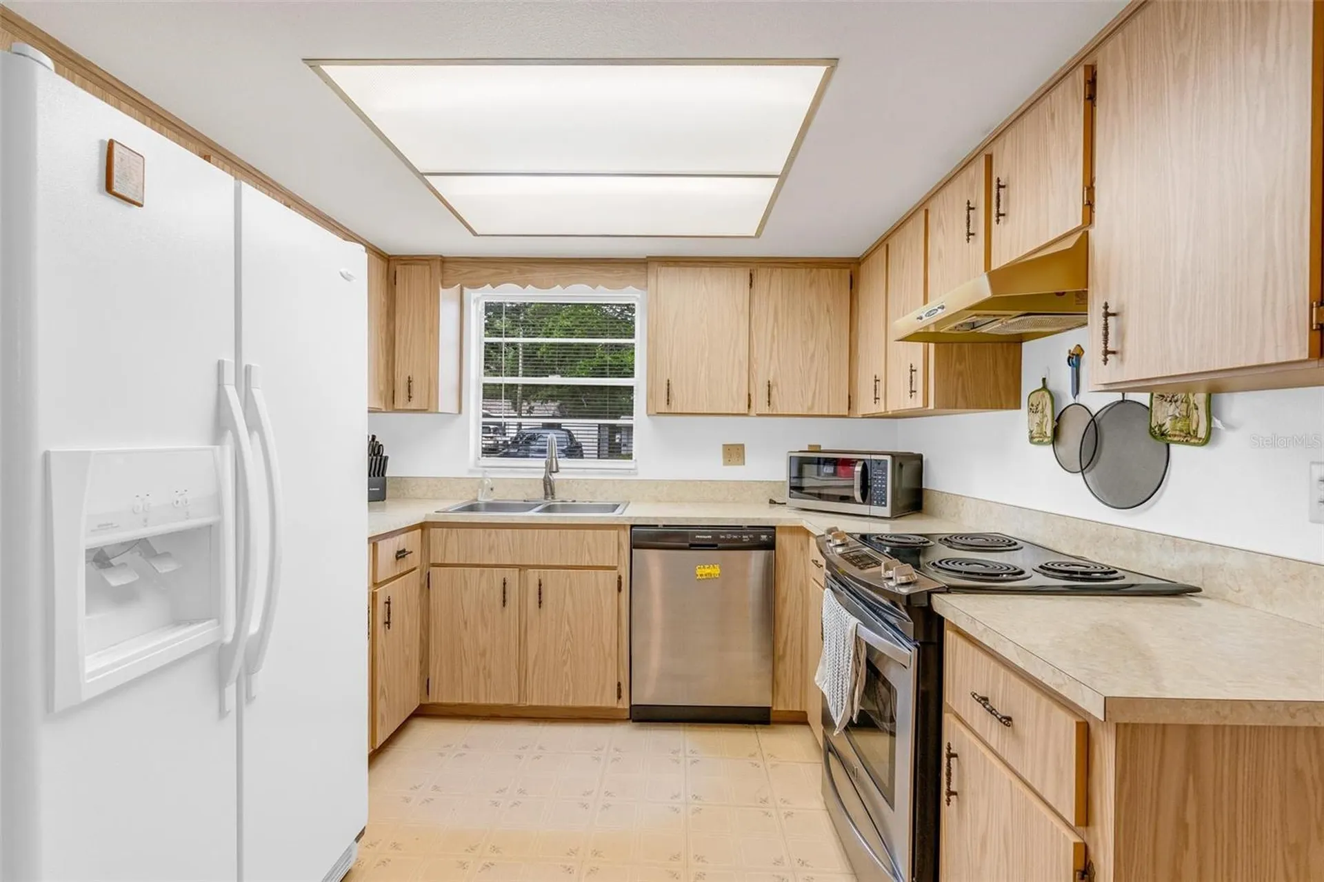 805 E 11th Avenue New Smyrna Beach FL 32169