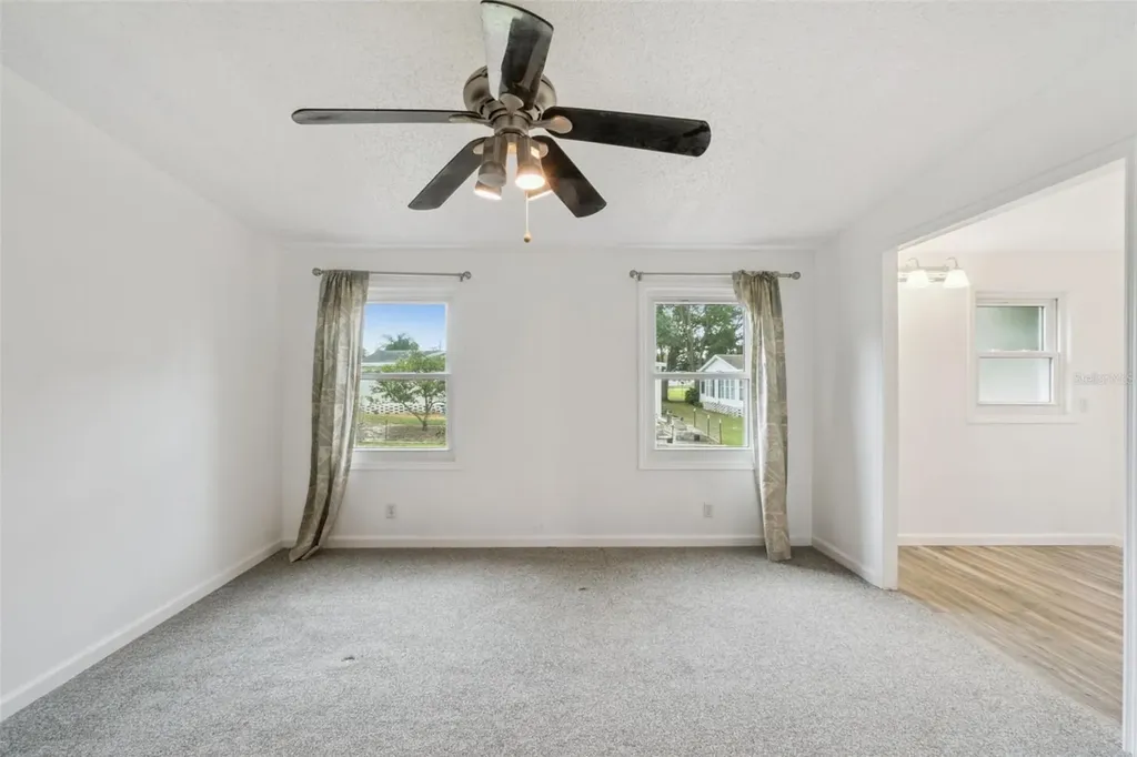 42 Maplehurst Avenue Debary FL 32713