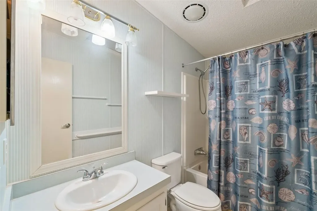 42 Maplehurst Avenue Debary FL 32713