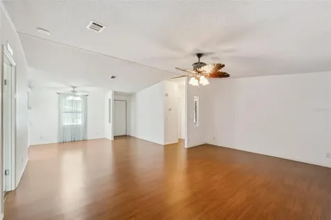 42 Maplehurst Avenue Debary FL 32713