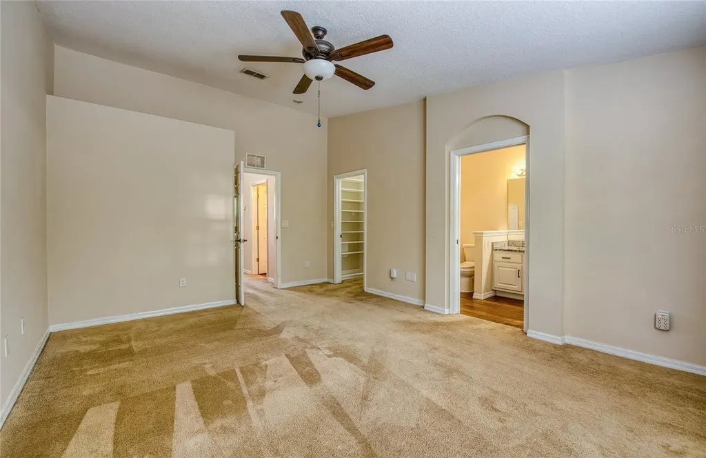 648 Spring Lake Circle Tarpon Springs FL 34688